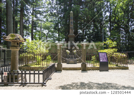 Memorial monument at Zuihoden in Sendai, Miyagi Prefecture Memorial monument at Zuihoden in Sendai, Miyagi Prefecture 128501444