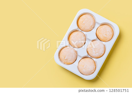 Japanese Mango ice cream mochi Japanese Mango ice cream mochi 128501751