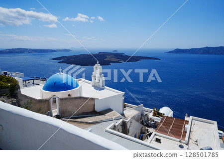 Beautiful landscape of Santorini island in Greece Beautiful landscape of Santorini island in Greece 128501785