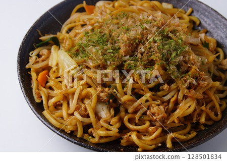 美味的日式炒麵 美味的日式炒麵 128501834