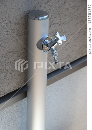 全新戶外水龍頭及外觀設計 全新戶外水龍頭及外觀設計 128501882