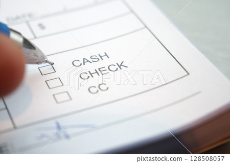 Selecting payment method on a financial document Selecting payment method on a financial document 128508057