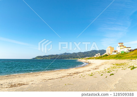 瀨波溫泉海濱廣場的海岸風光 瀨波溫泉海濱廣場的海岸風光 128509388