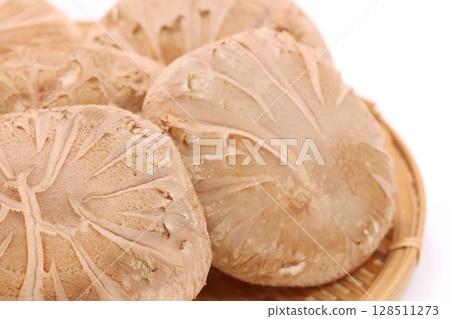 香菇,生冬菇,淺色背景,大,配料 香菇,生冬菇,淺色背景,大,配料 128511273