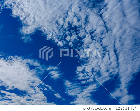 Blue Sky White Cloud Blue Sky White Cloud 128511414