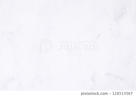 Skim coat on concrete surface for flat smooth. 128513567