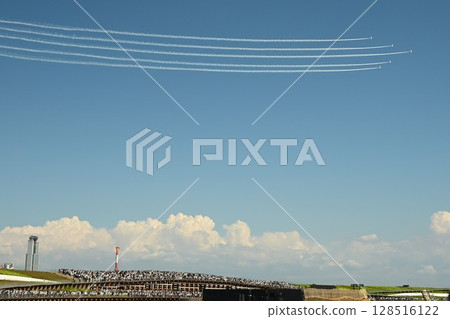 Osaka Kansai Expo: Pruin Palace Exhibition Flight from the Large Roof Ring Osaka Kansai Expo: Pruin Palace Exhibition Flight from the Large Roof Ring 128516122