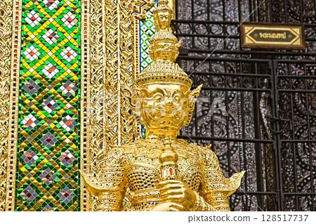 Thailand, Wat Phra Kaew (Temple of the Emerald Buddha) 128517737
