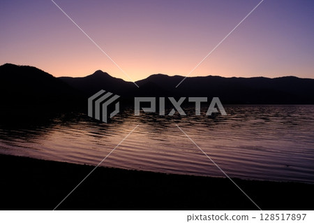 Lake Kussharo at dusk 128517897
