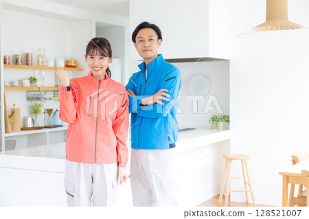 房屋清潔人員肖像 128521007