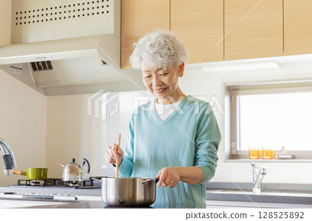高級女人做飯 128525892
