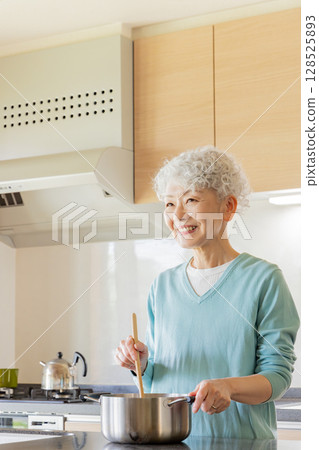 高級女人做飯 高級女人做飯 128525893
