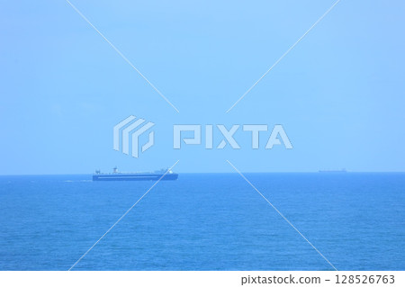 可以看到大海的地方 可以看到大海的地方 128526763