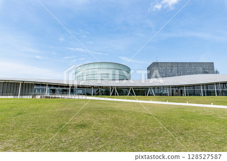 Nagaoka Lyric Hall in sunny weather, Nagaoka City, Niigata Prefecture 128527587