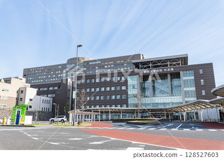 Niigata City, Niigata Prefecture: Niigata University Dental Hospital on a sunny day Niigata City, Niigata Prefecture: Niigata University Dental Hospital on a sunny day 128527603