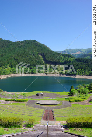 Terano Lakeside Square, Shikokuchuo City, Ehime Prefecture 128528043