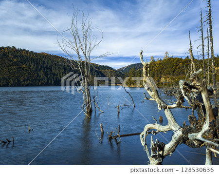 Shudu Lake, Yunnan, China, Pudaquao National Park Shudu Lake, Yunnan, China, Pudaquao National Park 128530636