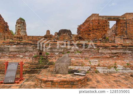 Wat Phra Mahathat, Thailand 128535001