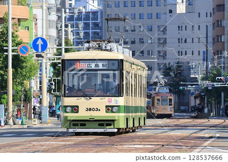 [廣島電鐵] 3800系列～Green Liner～1號線 (宇品線：廣島電鐵本社前站) 128537666