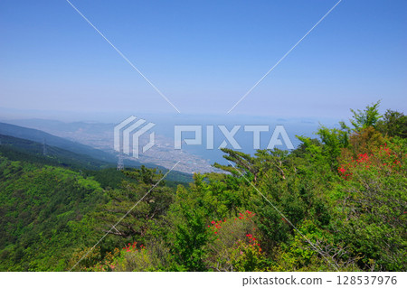 View of Niihama City from Suiha Seiho Observatory in Shikokuchuo City, Ehime Prefecture 128537976