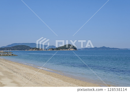 從笹尾海灘眺望瀨戶內海和小豆島 128538114