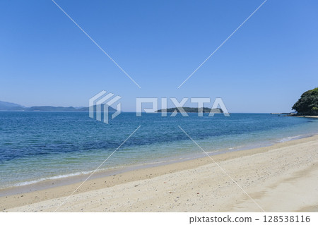 從笹尾海灘眺望瀨戶內海和小豆島 128538116