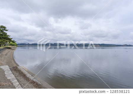 Lake Ogawara, the largest lake in Aomori Prefecture 128538121