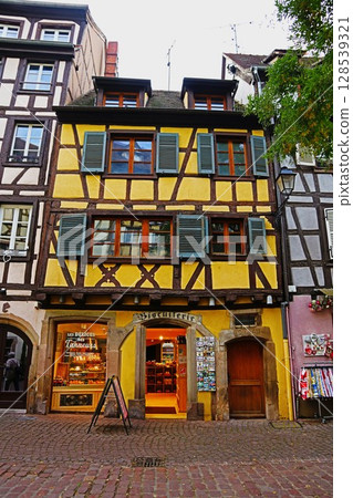 Colmar old town, France Colmar old town, France 128539321