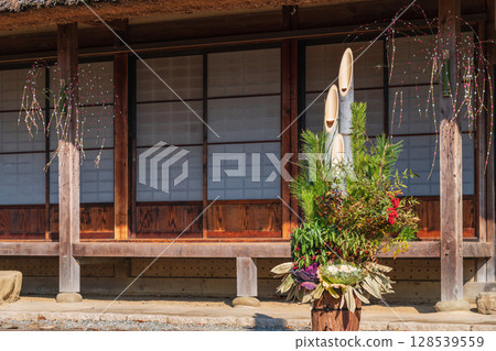 門松與農人的年畫 128539559