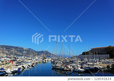 Saint-Jean-Cap-Ferrat, Southern France 128541614