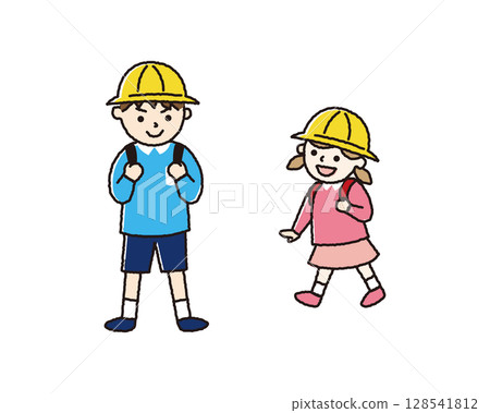 A boy in the middle grades of elementary school and a girl in the lower grades of elementary school 128541812