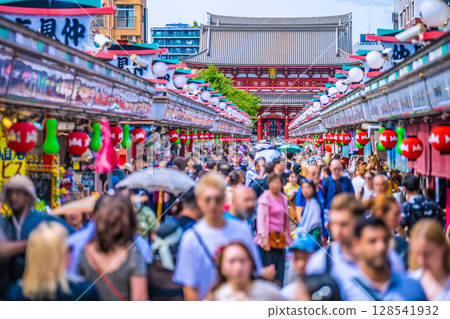 Tokyo cityscape in Japan Inbound tourism continues... It's like a foreign country... Sensoji Temple crowded with foreign tourists = July 17th 128541932