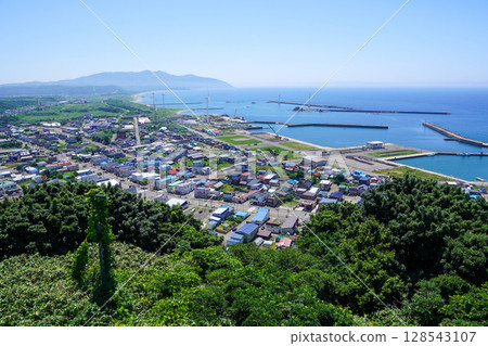 Setana Town's streetscape as seen from Ritsuzoyama Observatory, summer! 128543107