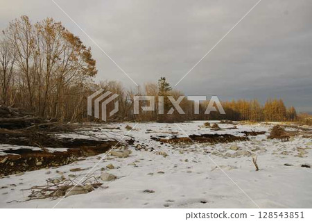 August 30, 2016 A large typhoon crossed Honshu, leaving scars on the unpacking site in Tokachi Shimizu, Hokkaido 10 weeks later 4 August 30, 2016 A large typhoon crossed Honshu, leaving scars on the unpacking site in Tokachi Shimizu, Hokkaido 10 weeks later 4 128543851