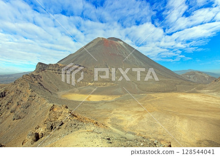 Mount Ngauruhoe volcano in Tongariro landscape Mount Ngauruhoe volcano in Tongariro landscape 128544041