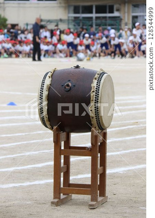 Drums used at athletic meets 128544999