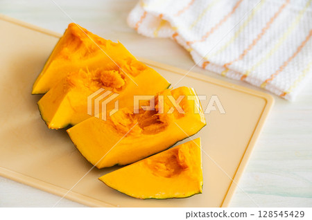 切南瓜 切南瓜 128545429