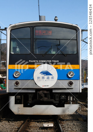 [FJ] Fujikyu Railway 6000 Series Train (Fujiyama Express: Otsuki⇔Kawaguchiko) 128546434
