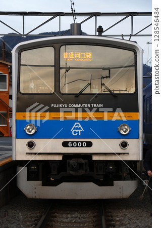[FJ] 富士急行線 6000 系列車（停靠站：大月⇔河口湖） 128546484