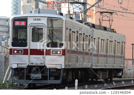 Tobu Kameido Line return train: 10050 series train heading up the Tobu Main Line Tobu Kameido Line return train: 10050 series train heading up the Tobu Main Line 128546804