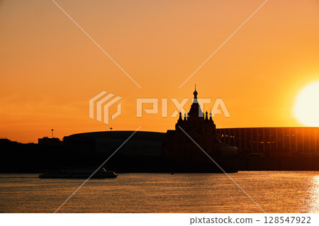 Sunset Silhouette of Alexander Nevsky Cathedral in Nizhny Novgorod 128547922