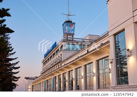 Nizhny Novgorod River Station at Evening Glow 128547942