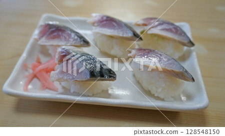 Delicious mackerel sushi 128548150