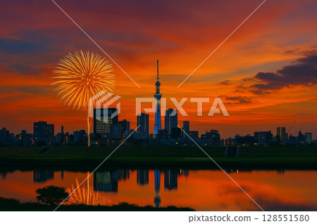 足立煙火大會和川手住宅區東京晴空塔 足立煙火大會和川手住宅區東京晴空塔 128551580
