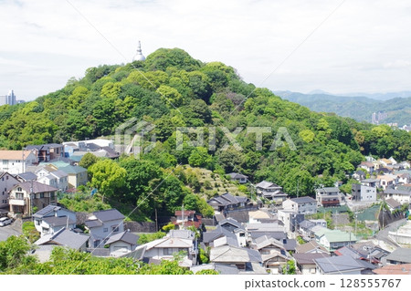 從長尾山俯瞰廣島的住宅街道 128555767