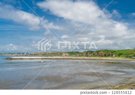 Chiba Prefecture: Byobugaura, summer blue sky Chiba Prefecture: Byobugaura, summer blue sky 128555812