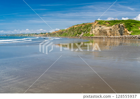 Chiba Prefecture: Byobugaura, summer blue sky Chiba Prefecture: Byobugaura, summer blue sky 128555937