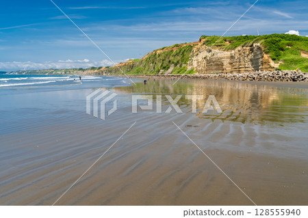 千葉縣:屏風浦、夏日藍天 千葉縣:屏風浦、夏日藍天 128555940