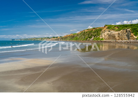 Chiba Prefecture: Byobugaura, summer blue sky Chiba Prefecture: Byobugaura, summer blue sky 128555942