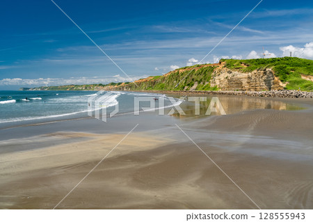 Chiba Prefecture: Byobugaura, summer blue sky Chiba Prefecture: Byobugaura, summer blue sky 128555943